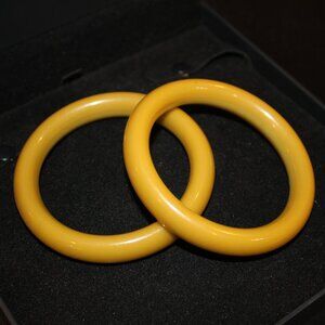 (2) BAKELITE BANGLE Bracelets Rare Pistachio Green VTG from Grandmas stash